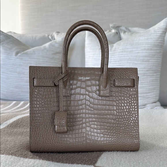 Saint Laurent purse - Picture 1 of 9